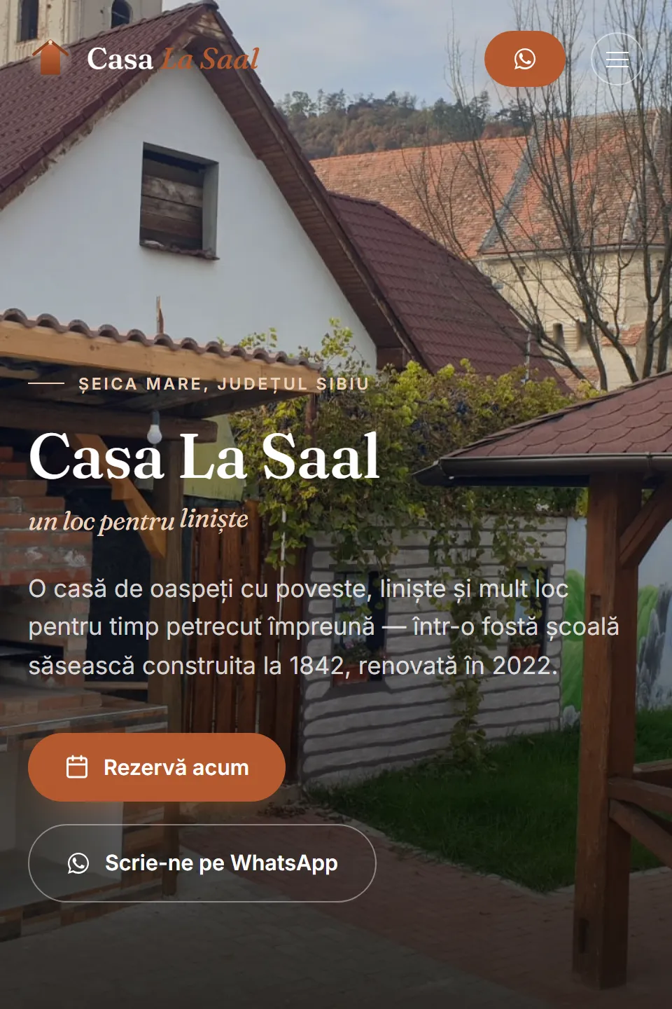 Casa La Saal — hero-ul site-ului, casă de oaspeți lângă biserica fortificată din Șeica Mare