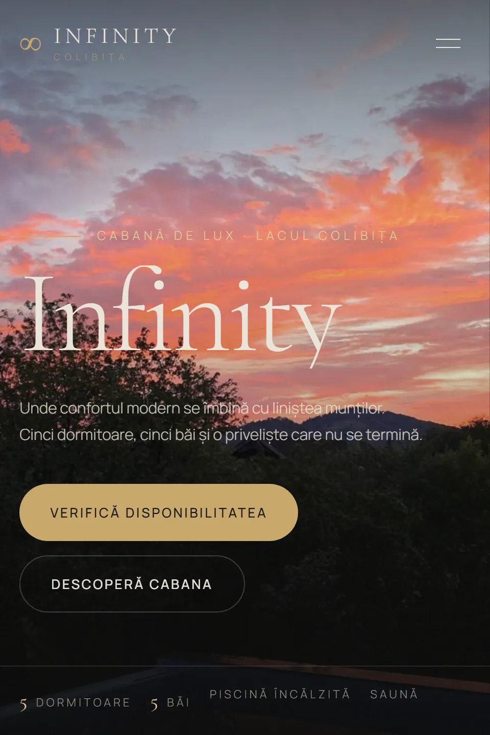 Cabana Infinity Colibița — hero-ul site-ului, apus deasupra Lacului Colibița